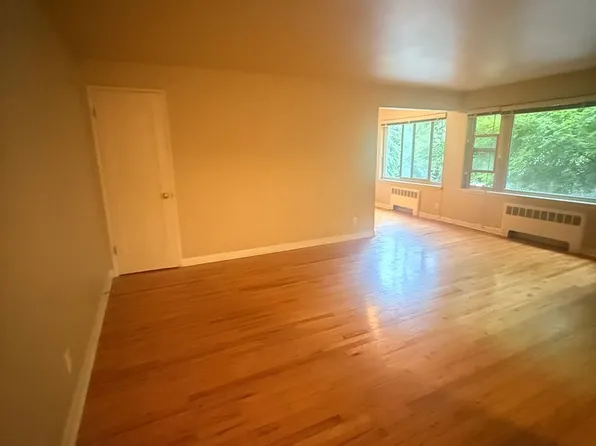 The Summit Apartments