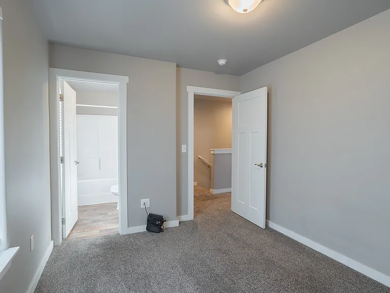 Parkview — Photo 15