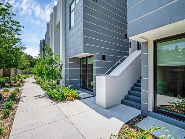 1764 Mondrian Cir, Winter Park, FL 32789