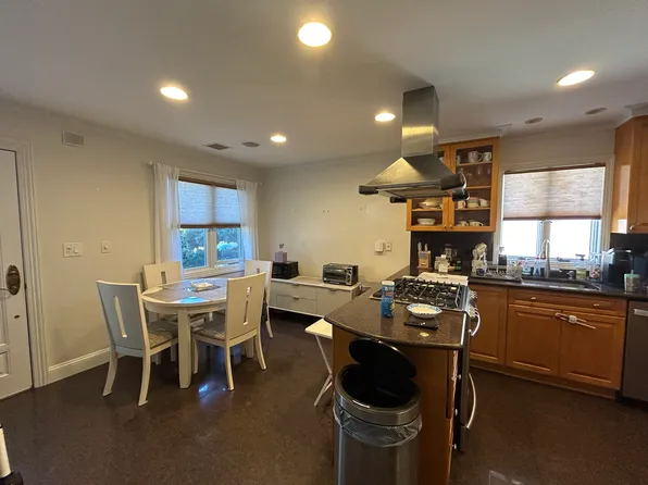 157-24 20th Road image 4 of 25