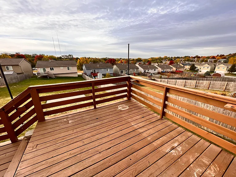 7413 Potter St — Photo 32