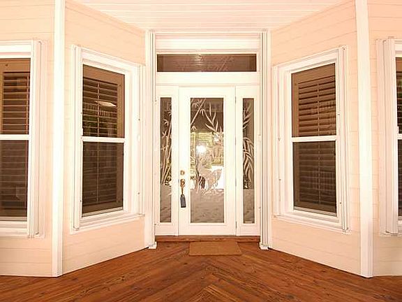 5th image of 217 SW Harbor View Dr