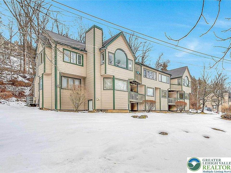 1st image of 312 Hollow Rd Unit 36