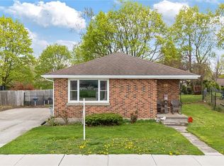 19 Broadway St, Lambton Shores, ON N0N 1J0