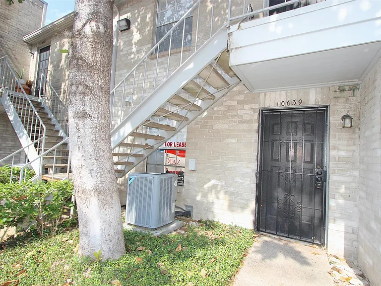 10639 Braes Bend Dr — Photo 19