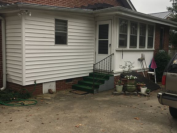 2nd image of 4208 Grimmersburg St