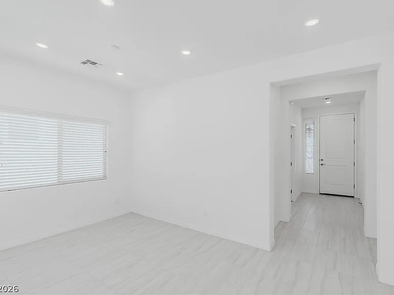 7721 Weekes Ct — Photo 3