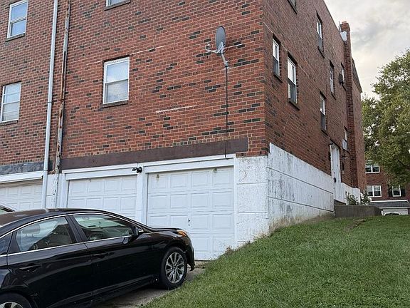 4th image of 9777 Hilspach St