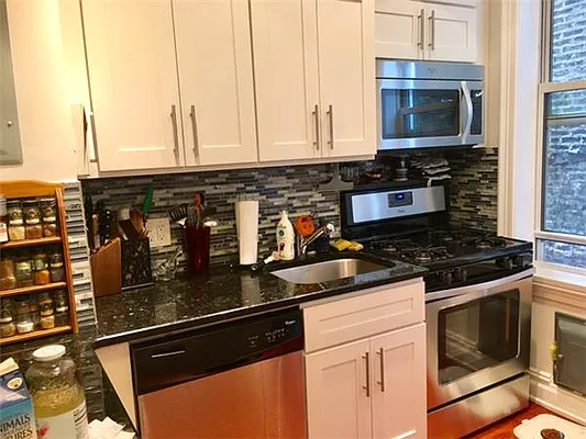 Rented by Bank Neary | media 57