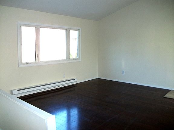 4th image of 308 Durban Ave