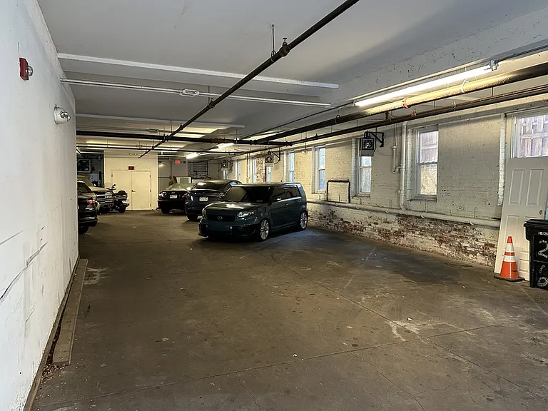 934 Rose St #302 — Photo 7
