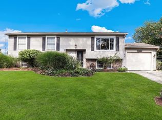 3104 Andrea Ct, Woodridge, IL 60517
