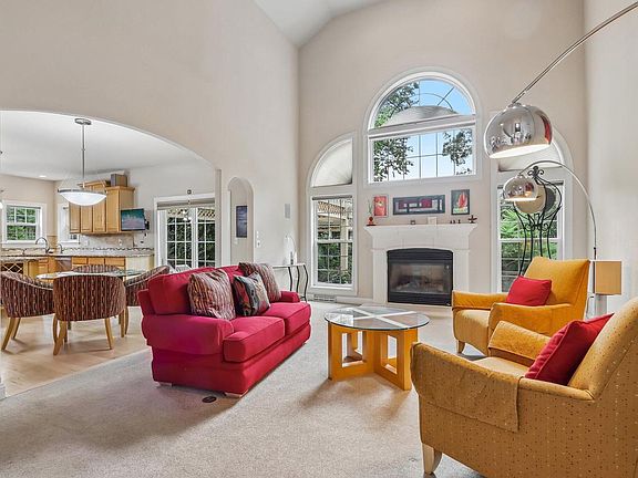 3rd image of 749 Prestwick COURT