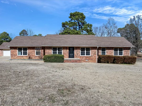 1216 Bennett Dr, Jonesboro, AR 72401