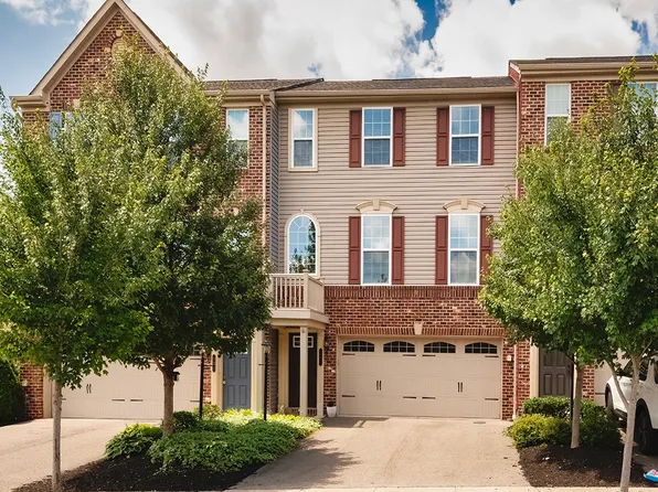 133 Mews Ln, Cranberry Township, PA 16066