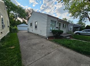 20765 Atlantic Ave, Warren, MI 48091