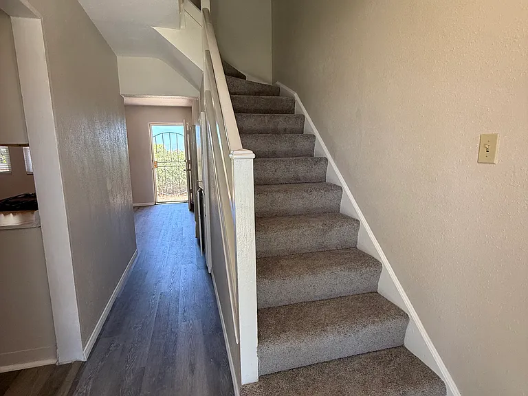 6534 Kelly St — Photo 9