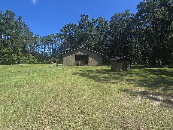 2nd image of 1085 Concord Rd