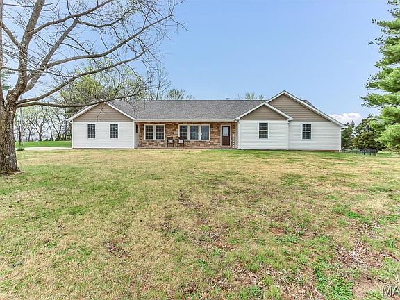 5th image of 21 Oak Knoll Dr