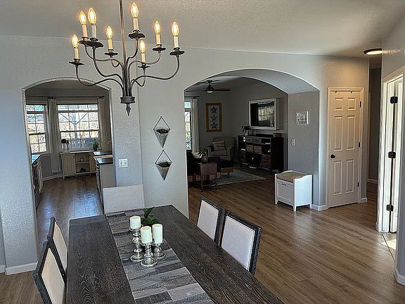 2nd image of 1378 Hastings Ln