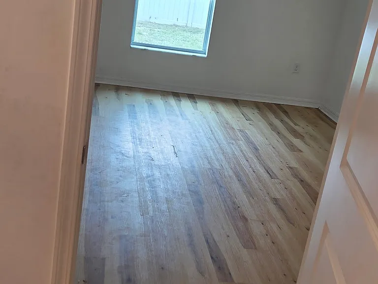 2901 NW 18th Pl — Photo 22