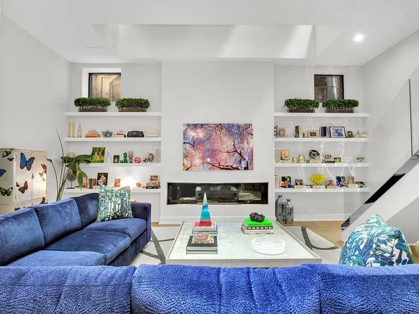 449 Washington St APT 1, New York, NY 10013