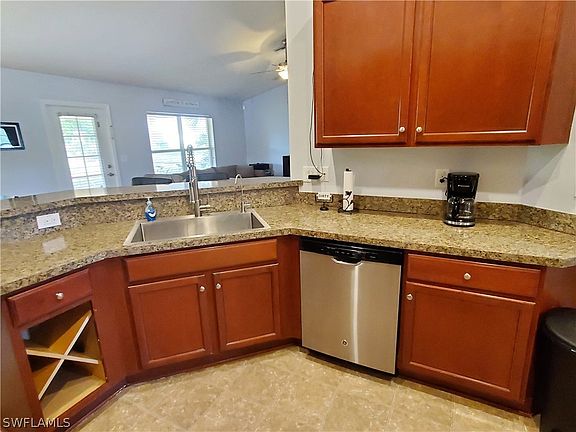 3rd image of 805 Vogiantzis Parkway Cpe