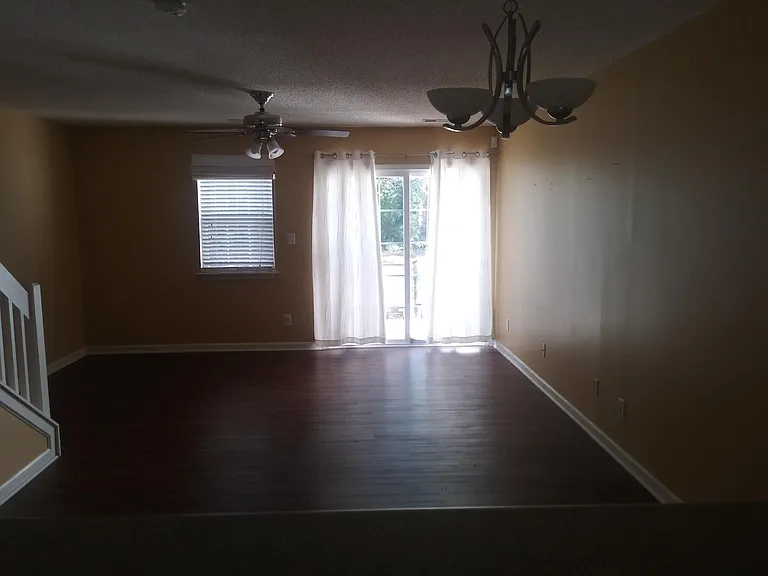251 Malamute Ln — Photo 2