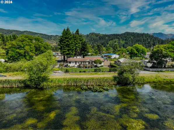 1010 N Avenue H, Powers, OR 97466