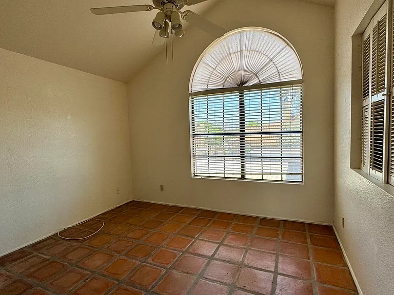5704 E Aire Libre Ave #1101 — Photo 16