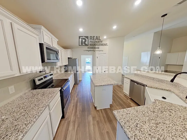 5137 Peach Dr — Photo 4