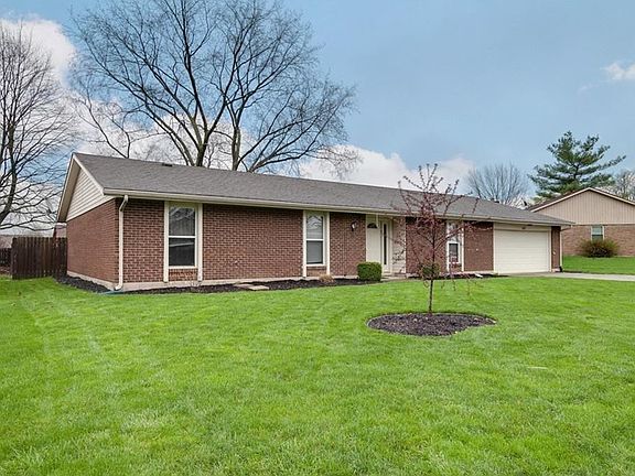 2nd image of 560 Wisteria Dr