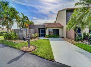 11183 Oakdale Rd, Boynton Beach, FL 33437