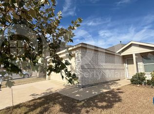 14065 Haggerston Dr, Pilot Point, TX 76258