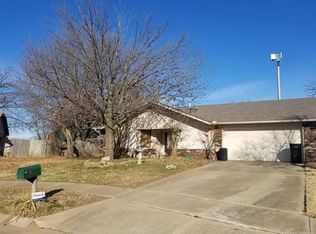 1316 W Gulfport Pl, Broken Arrow, OK 74011