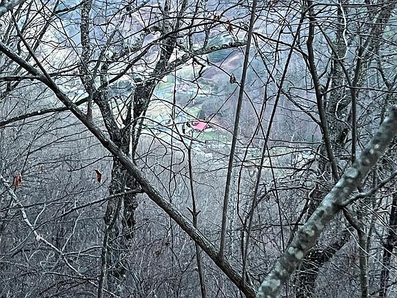 5th image of Carlock Creek Rd
