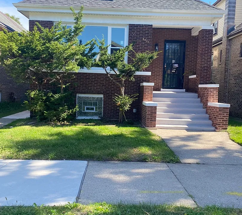 8011 S Dante Ave #1