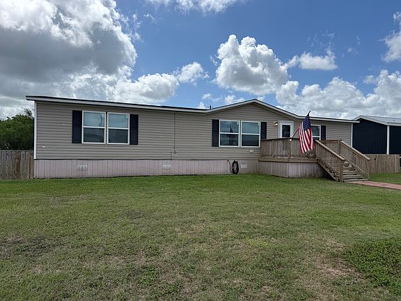 3rd image of 417 Culver Rd #32