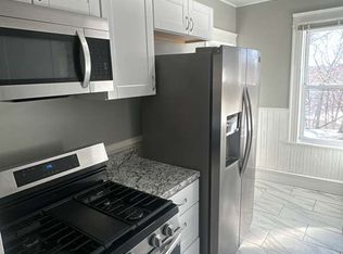 292 Burnside Ave Floor 3, Woonsocket, RI 02895