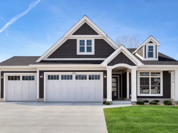 4125 Village Green Dr, Freeland, MI 48623
