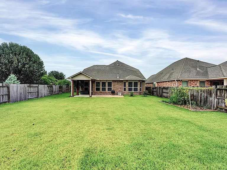 18735 Waketon Dr — Photo 35