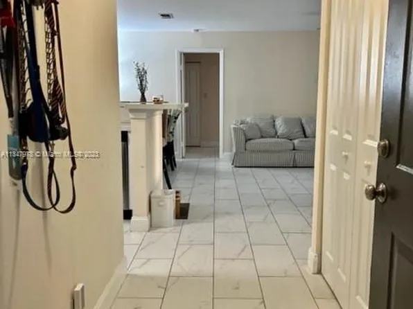 11205 W Atlantic Blvd APT 102, Pompano Beach, FL 33071