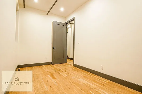 Rented by Candid Listings LLC | media 29