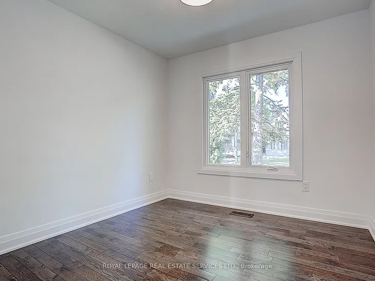 304 Felan Ave — Photo 17