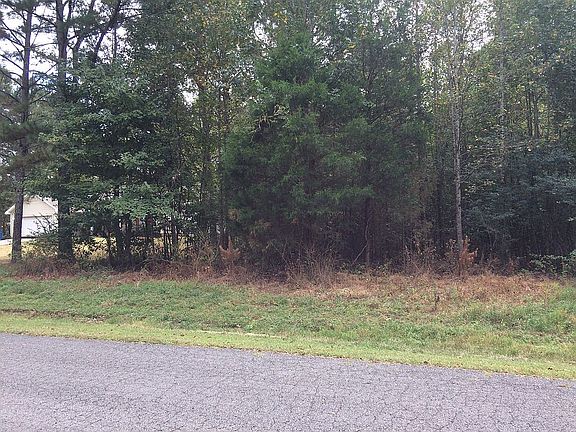 3rd image of 125 Lindsey Dr
