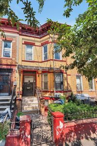667 Sheffield Ave FLOOR 2, Brooklyn, NY, 11207