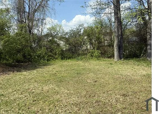 2115 Berry St — Photo 1