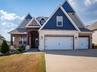 9433 Cliffside Dr, Sherwood, AR 72120