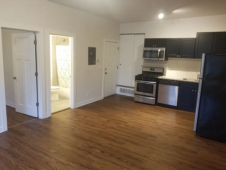 3550 W Lawrence — Photo 1