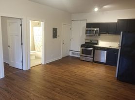 3550 W Lawrence, 3550-2S